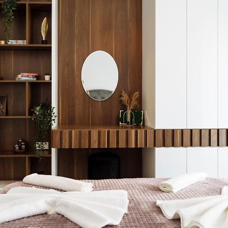 Cozy Special Pallady Apartament With Garden & Courtyard Bukarest Exteriör bild