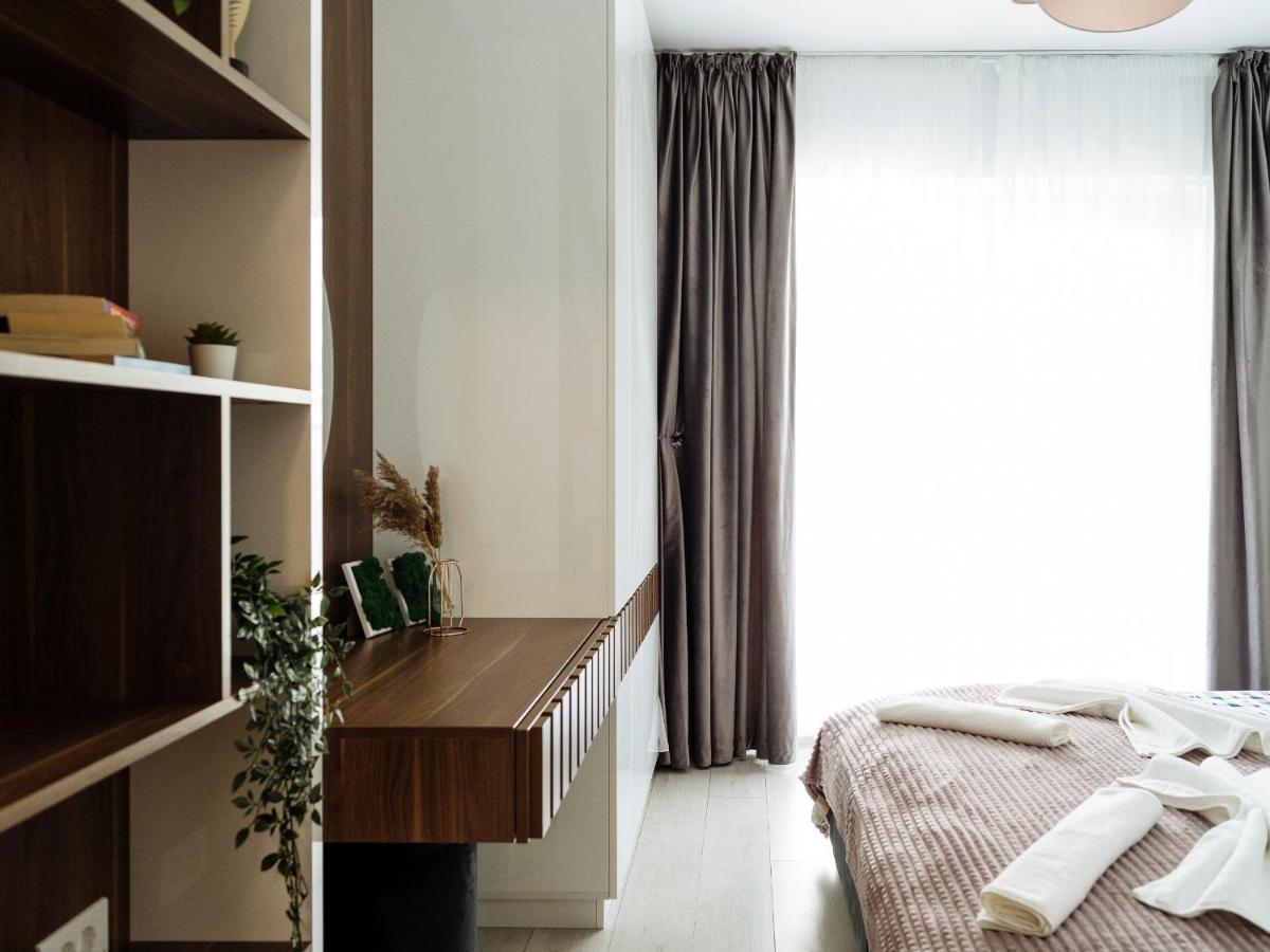 Cozy Special Pallady Apartament With Garden & Courtyard Bukarest Exteriör bild