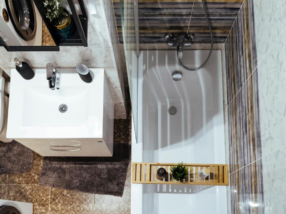 Cozy Special Pallady Apartament With Garden & Courtyard Bukarest Exteriör bild
