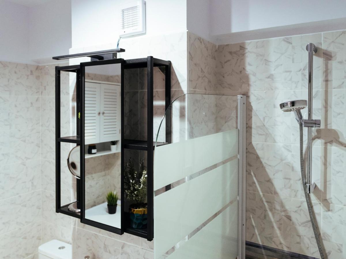 Cozy Special Pallady Apartament With Garden & Courtyard Bukarest Exteriör bild