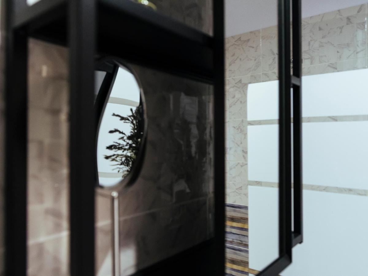 Cozy Special Pallady Apartament With Garden & Courtyard Bukarest Exteriör bild