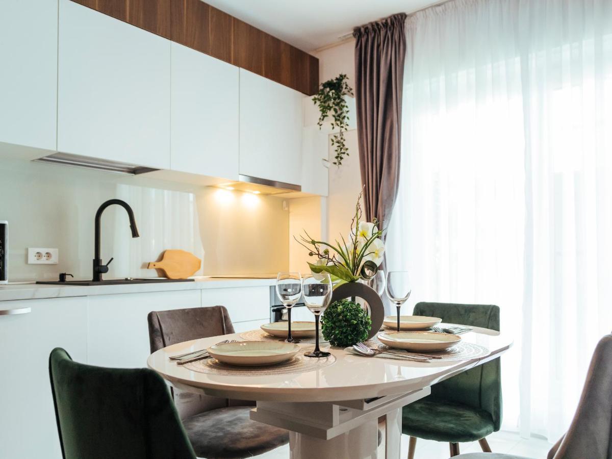 Cozy Special Pallady Apartament With Garden & Courtyard Bukarest Exteriör bild
