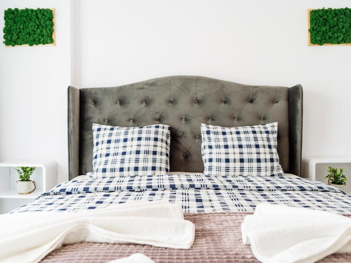 Cozy Special Pallady Apartament With Garden & Courtyard Bukarest Exteriör bild